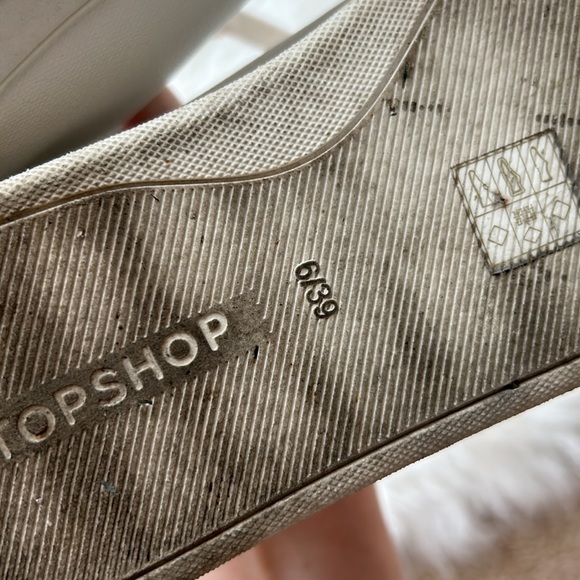 Topshop white pebbled leather COLA sneakers - Picture 8 of 11